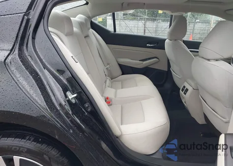 2019 Nissan Altima 2.5 Sv z USA, uszkodzony, nr VIN 1N4BL4DW6KC243888